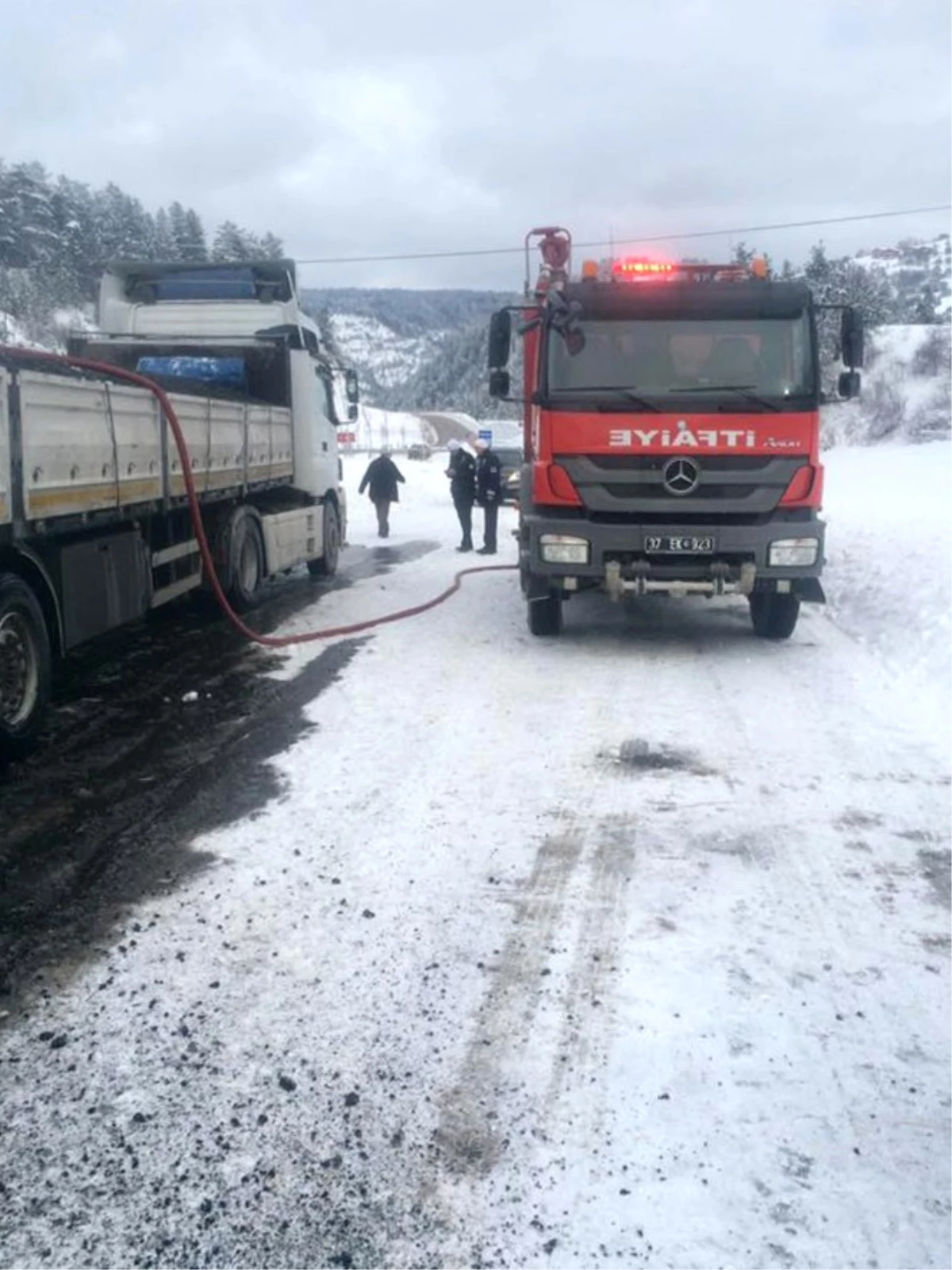 Kastamonu\'da Kömür Yüklü Tır, Alev Aldı