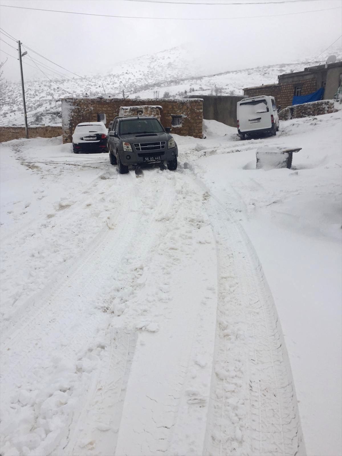 Köyde Rahatsızlanan Yaşlı Kadın Hastaneye Ulaştırıldı