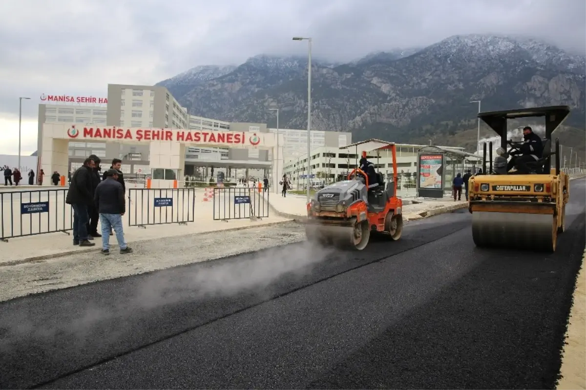 Manisa Şehir Hastanesi\'nde Asfalt Uygulamasına Başlanıldı