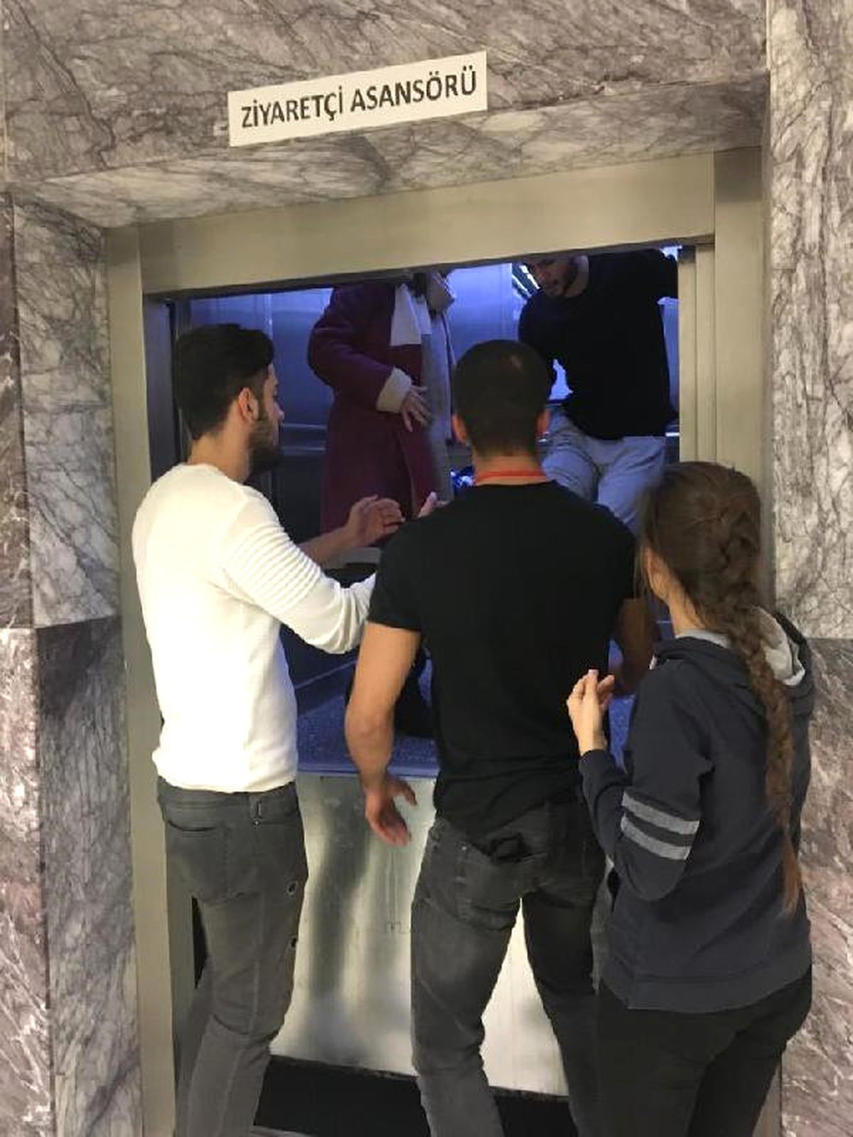 Mskü Hastanesi\'nde Yine Asansör Düştü