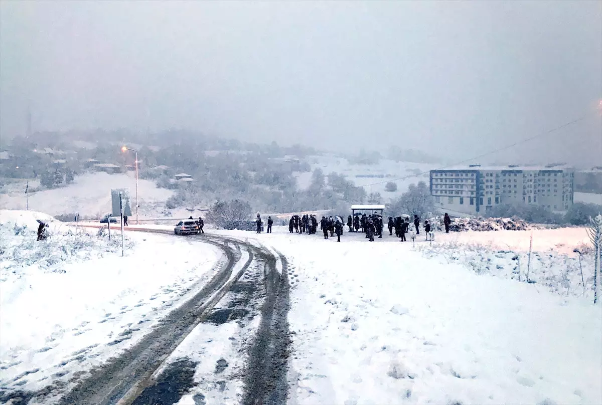 Sakarya\'da Kar Yağışı