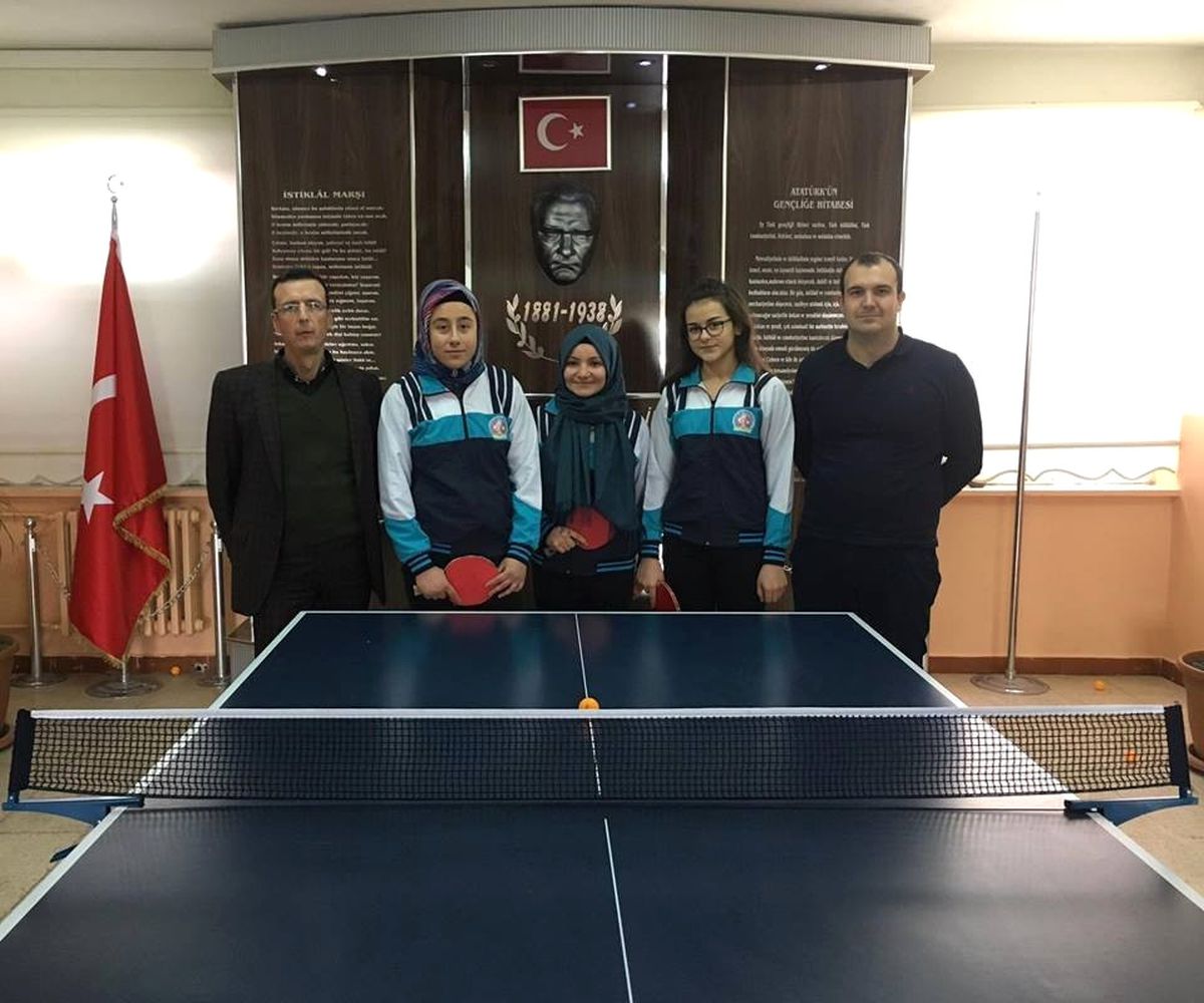 Şaphane 75. Yıl Ortaokulu Öğrencileri, Masa Tenisinde Şampiyon