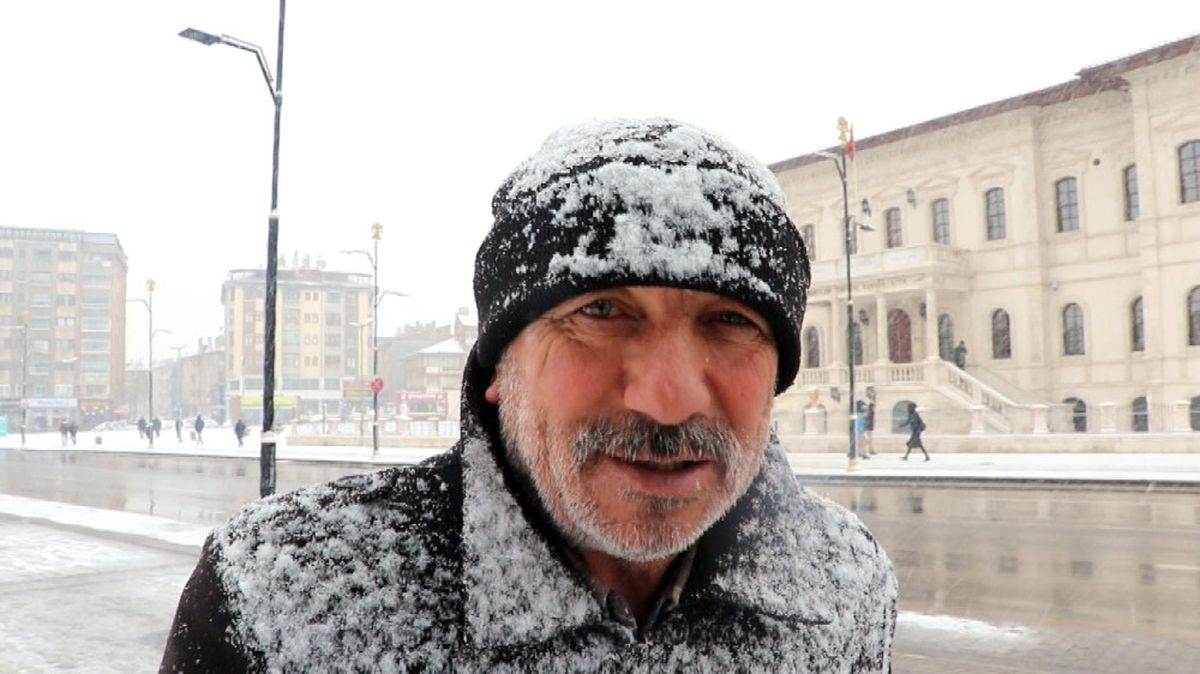 Sivas\'ta Yoğun Kar Yağışı
