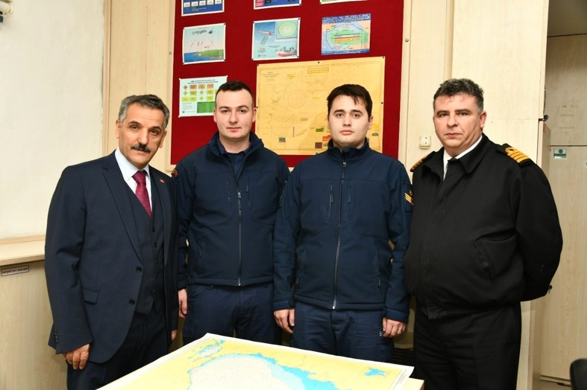 Vali Kaymak\'tan Sahil Güvenlik Personeline Tebrik