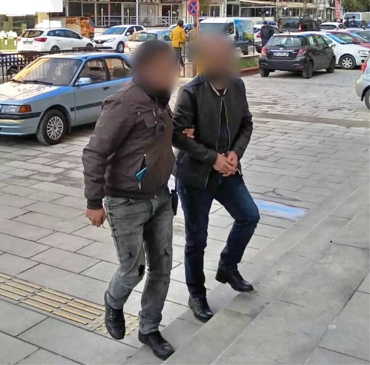 9 Yıl Hapisle Aranan Zanlı Polisin Takibi Sonucu Yakalandı