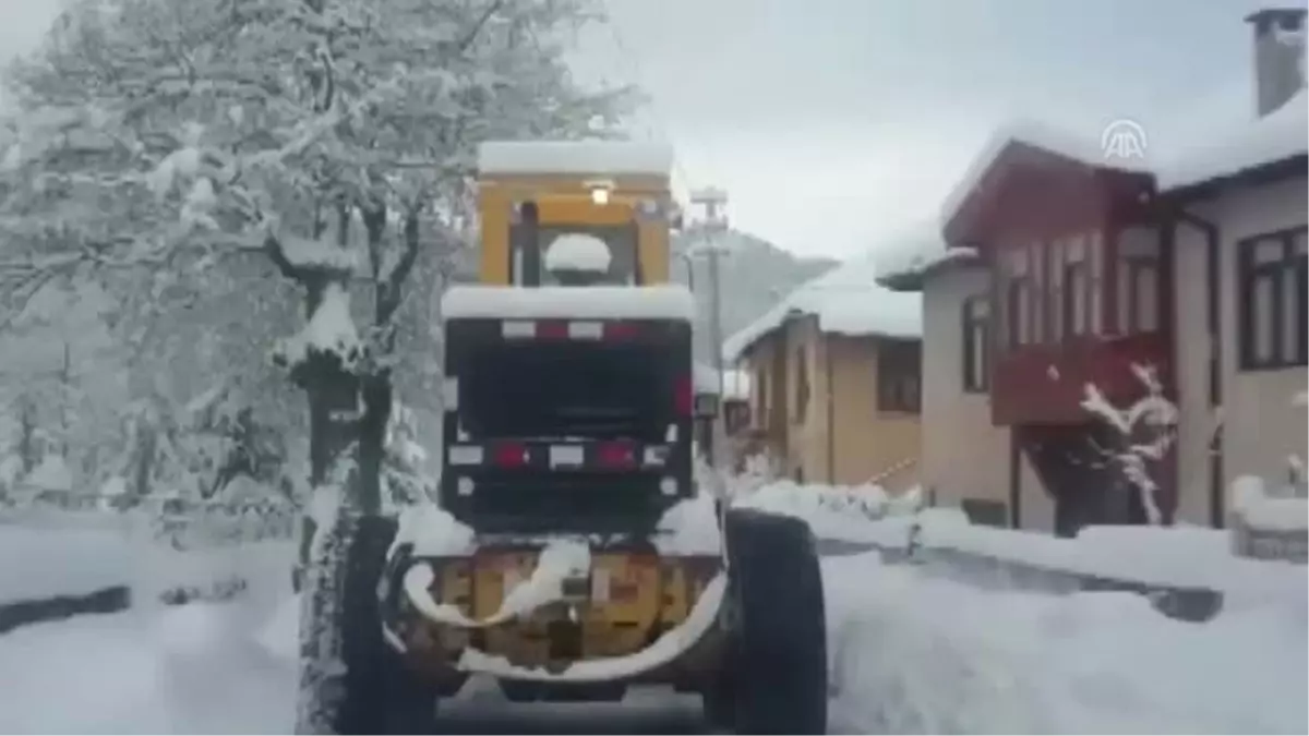 Akseki\'de Kapalı Mahalle Yolları Ulaşıma Açıldı