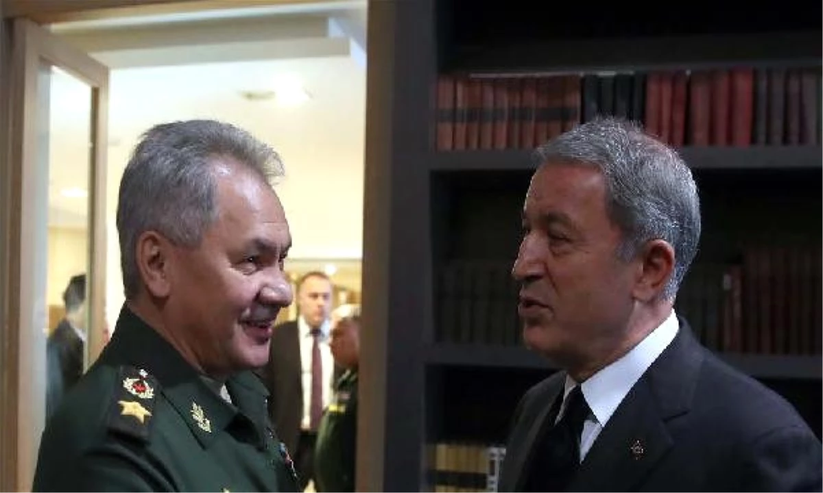 Bakan Akar, Rusya Savunma Bakanı Şoygu ile Görüştü