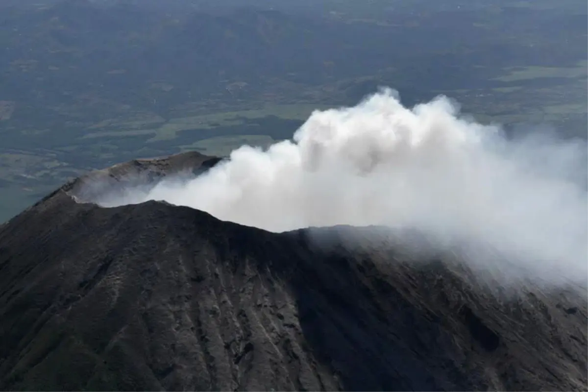 Chaparrastique Yanardağı El Salvador Halkını Huzursuz Etti