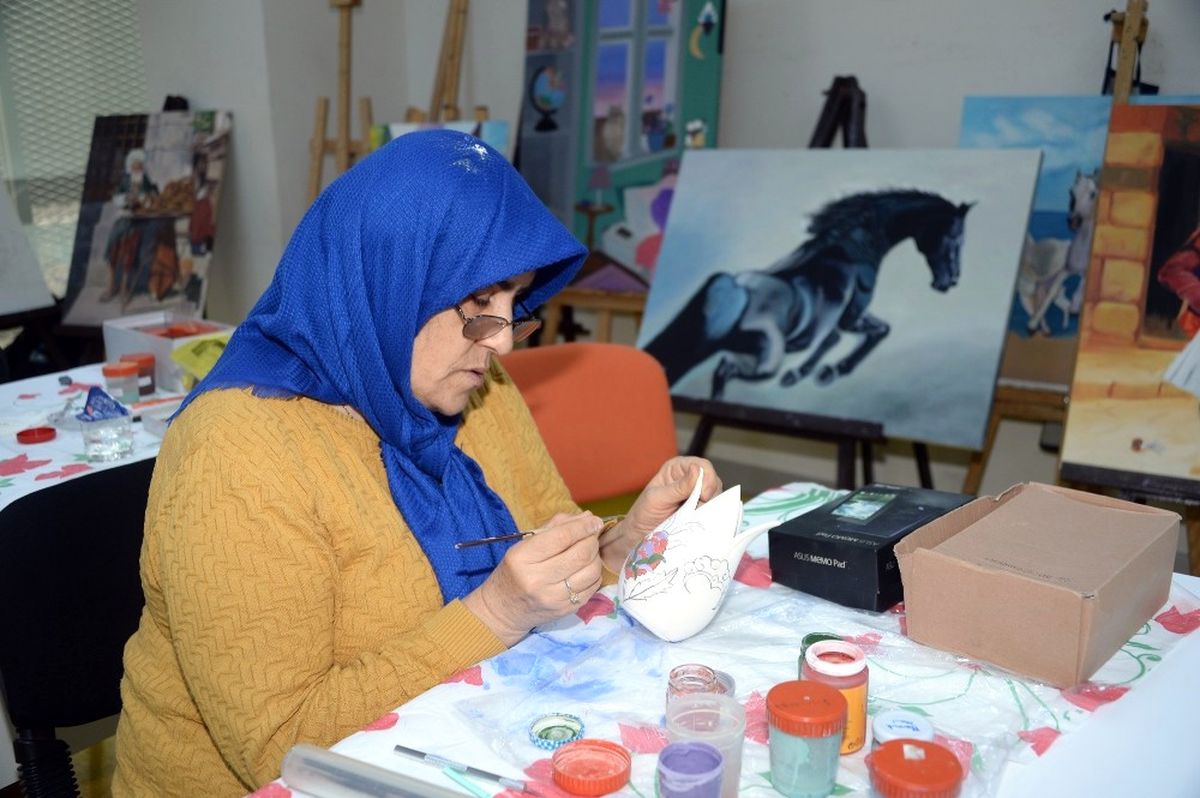 Çini Sanatı Osmek ile Canlanıyor
