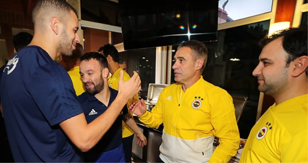 Fenerbahçe Teknik Direktörü Ersun Yanal, Slimani\'nin Kalitesine Güveniyor
