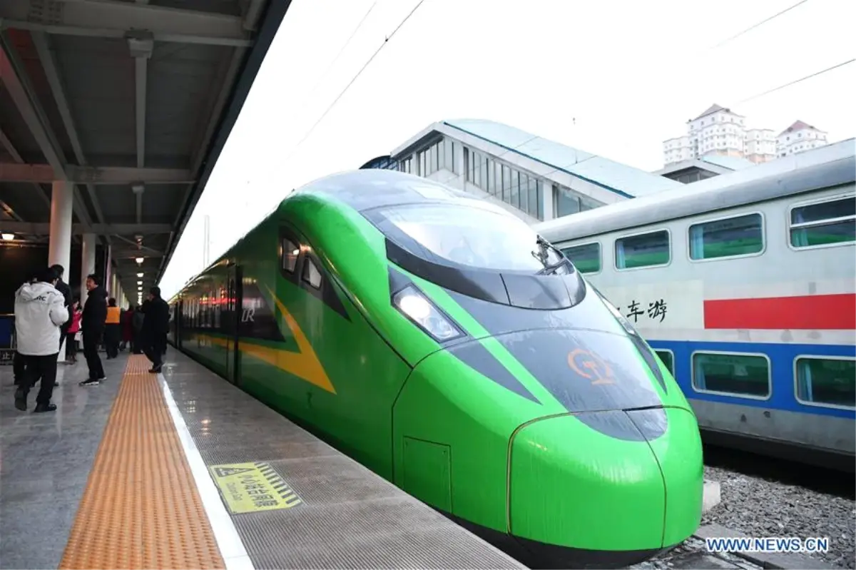 Fuxing "Mermi" Tren, Lanzhou-Chongqing Hattında Seferlere Başladı