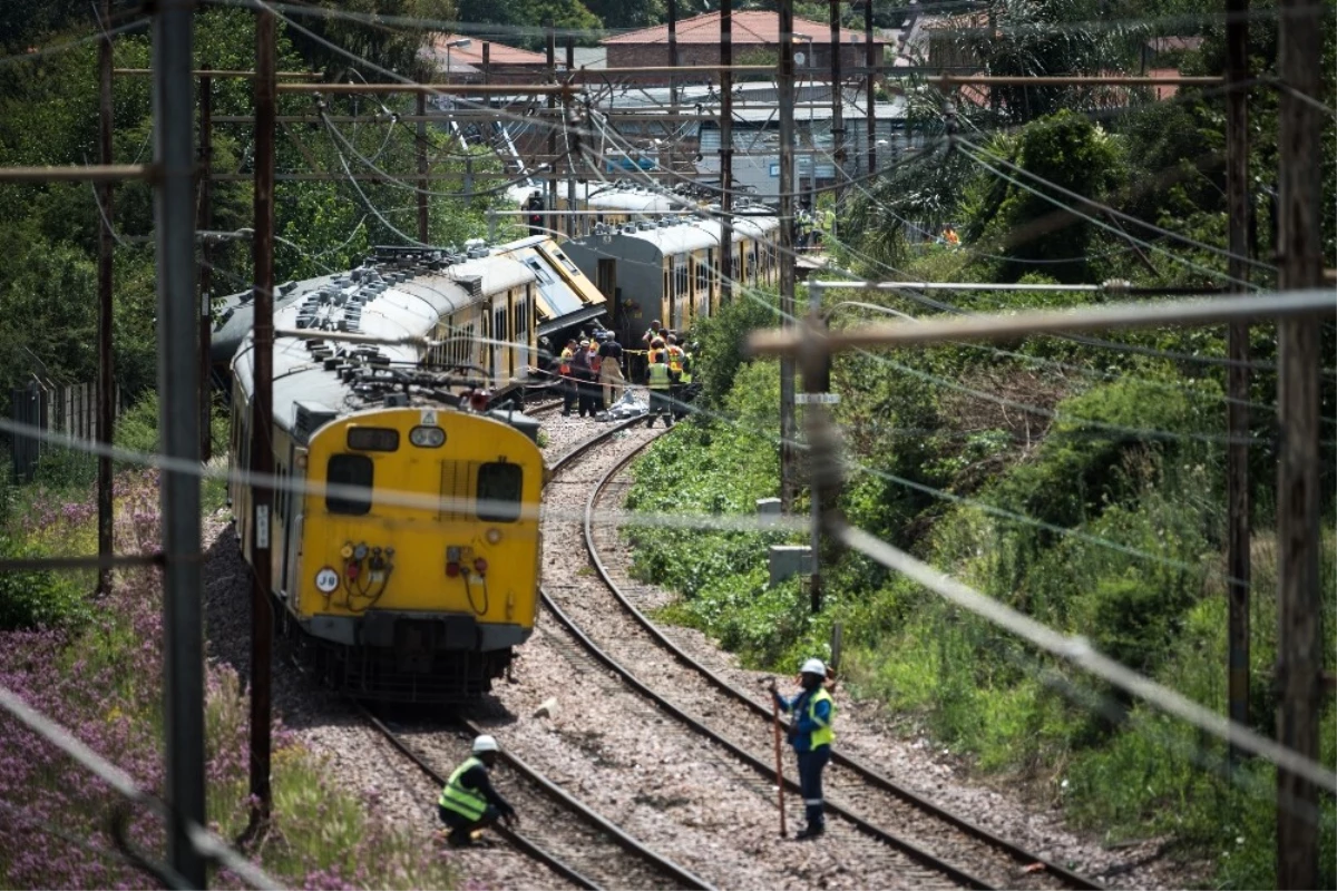 Güney Afrika\'daki Tren Kazasıda Ölü Sayısı 4\'e Yükseldi
