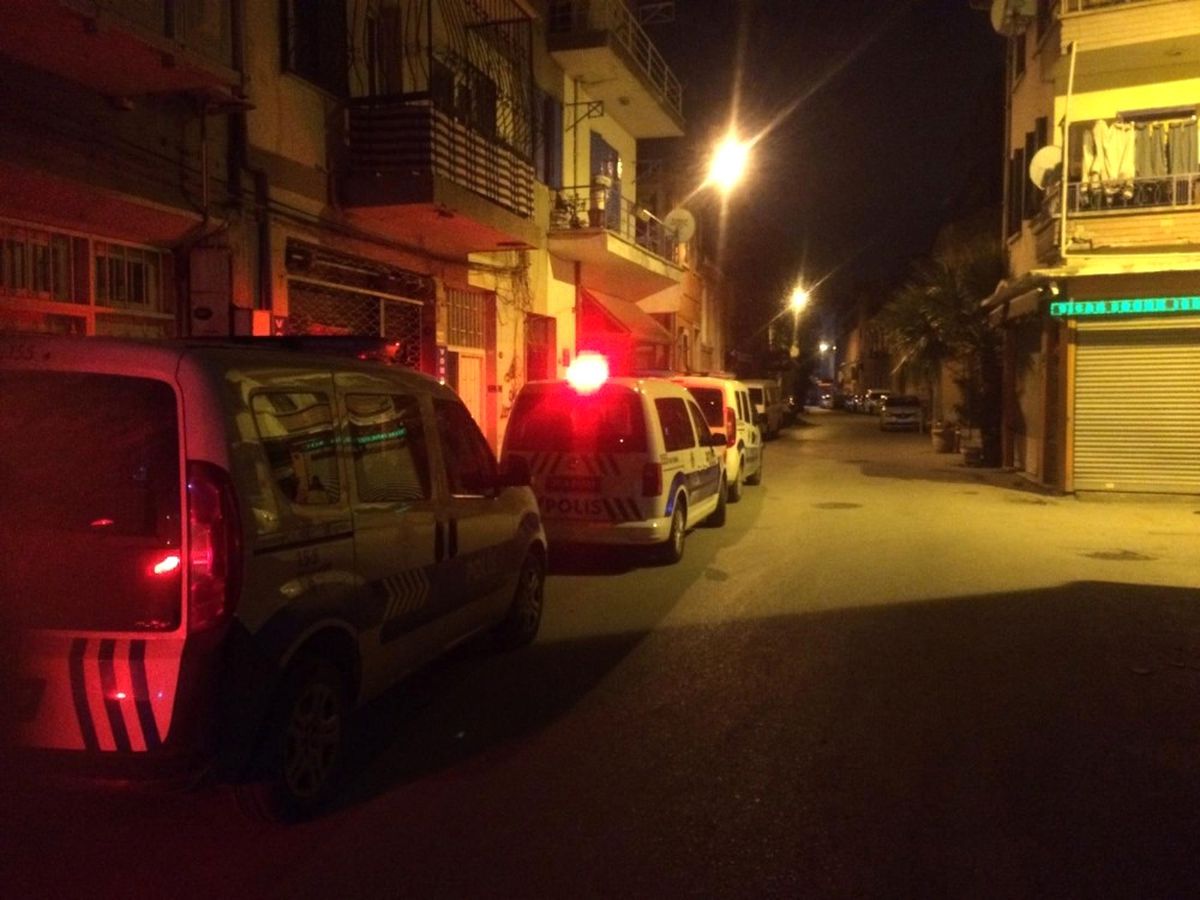 İzmir\'de Travesti Kavgası Cinayetle Bitti