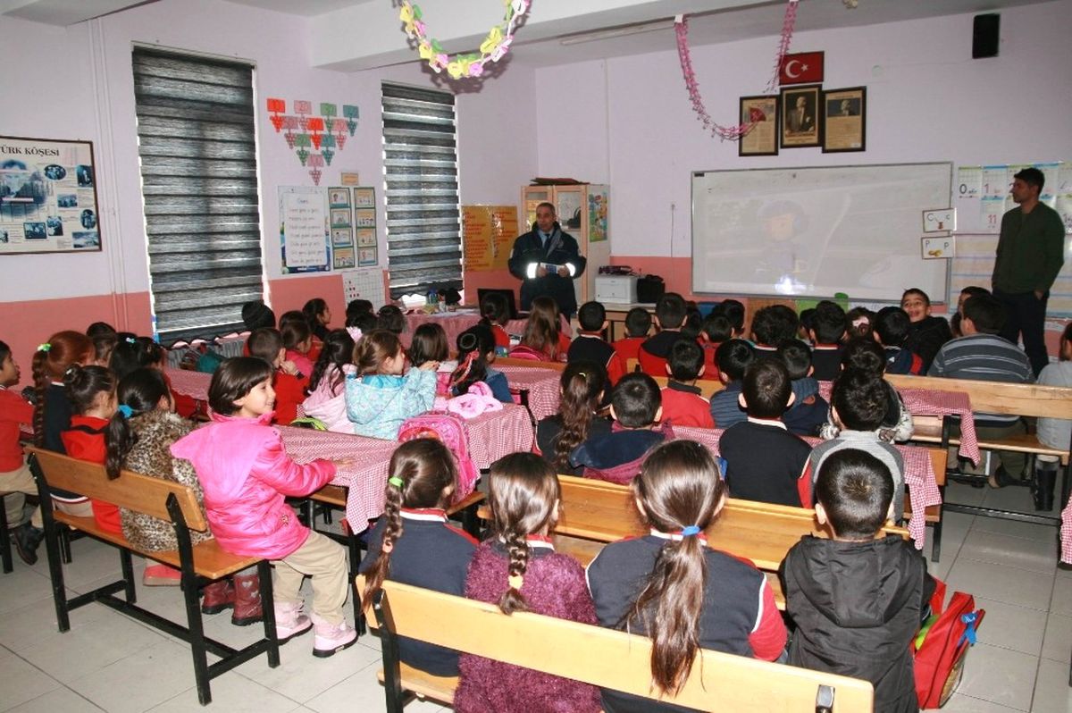 Kulu\'da Bin 750 Öğrenciye Trafik Dedektiflik Eğitimi Verildi
