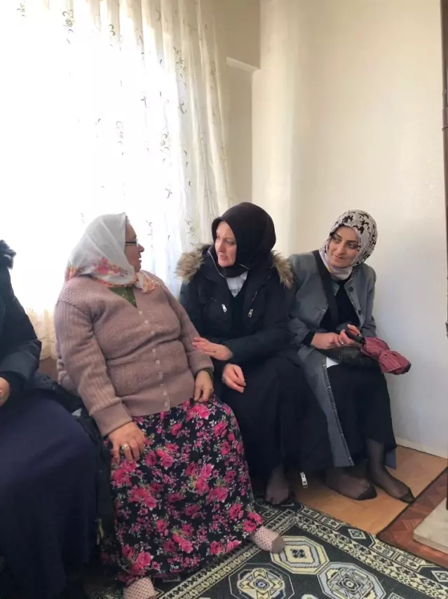 Ak Kadinlar Gonul Eli Uzatiyor Son Dakika
