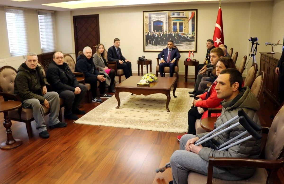 Batan Gemiden Kurtulan Mürettebattan Türk Ekiplerine Teşekkür