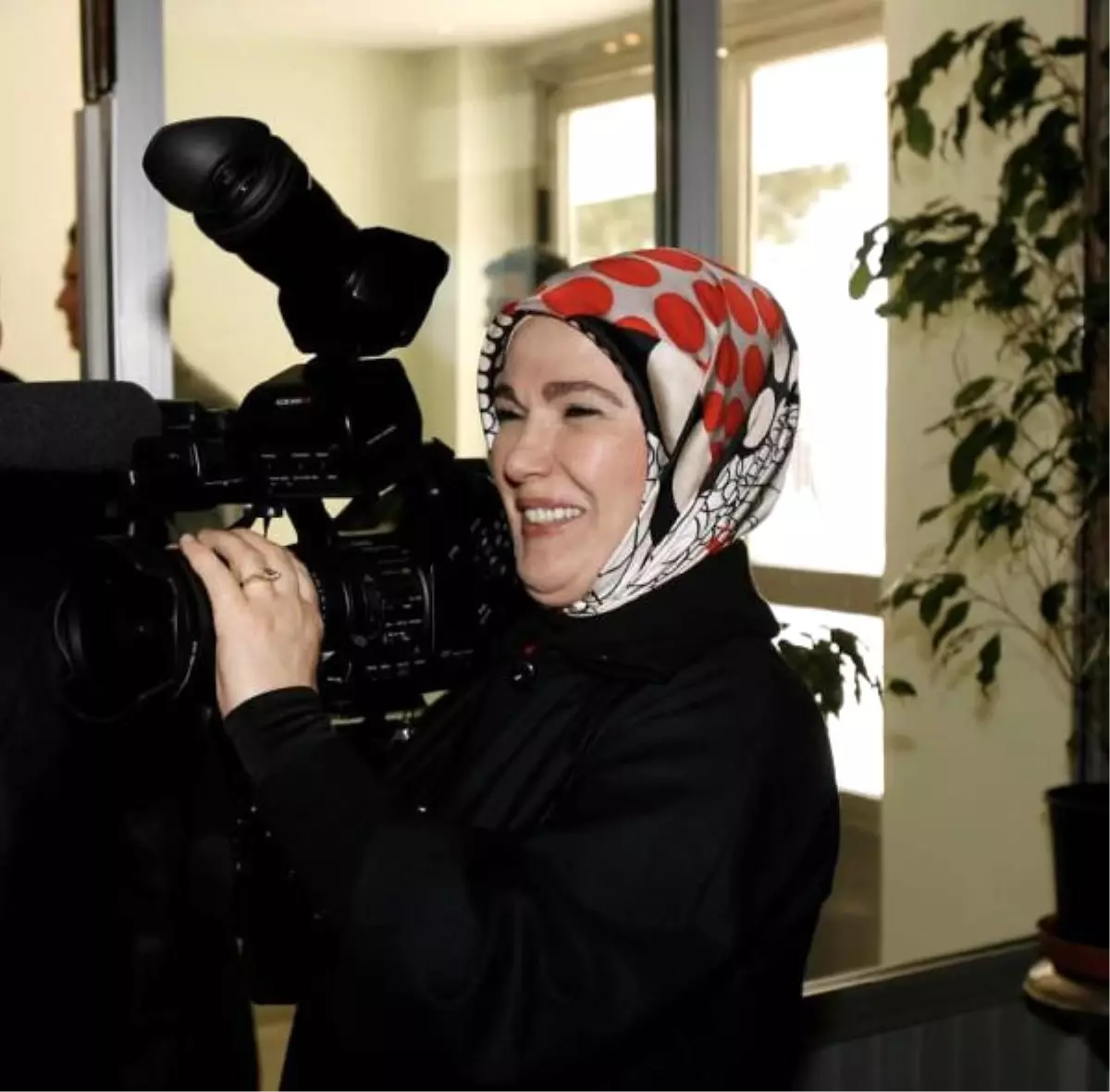 Emine Erdoğan\'dan \'10 Ocak Çalışan Gazeteciler Günü\' Mesajı