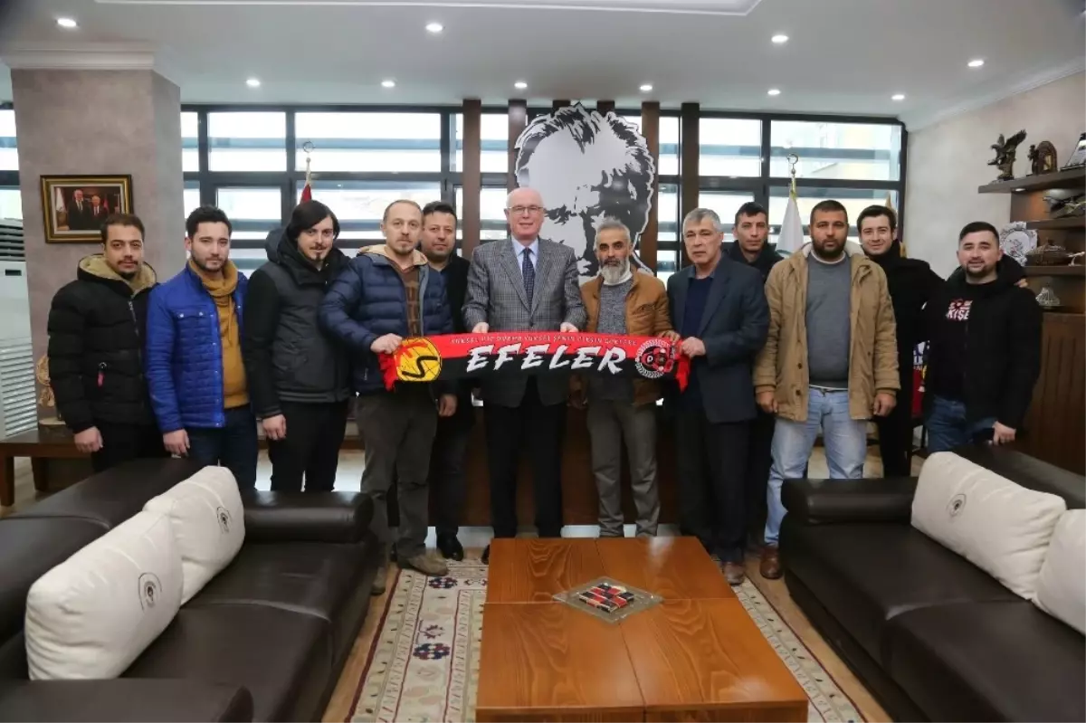 Eskişehirspor Taraftarından Kazım Kurt\'a Teşekkür