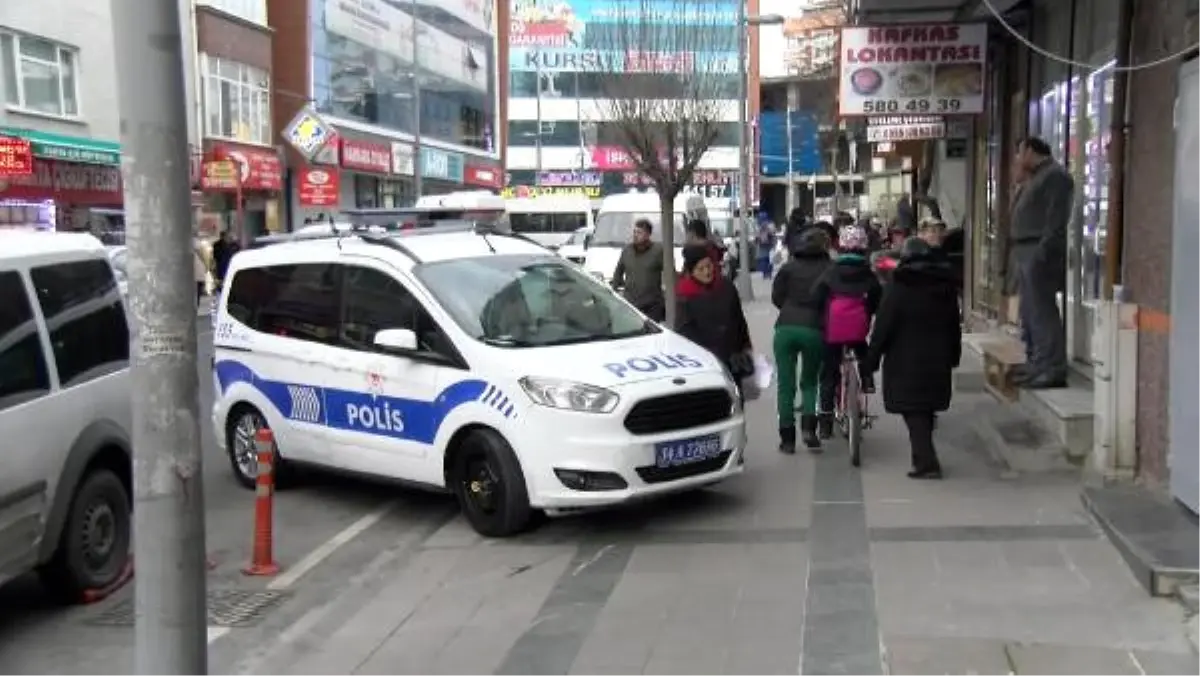 İranlının Ölü Bulunduğu Binada 57 Kilo Uyuşturucu Ele Geçirildi