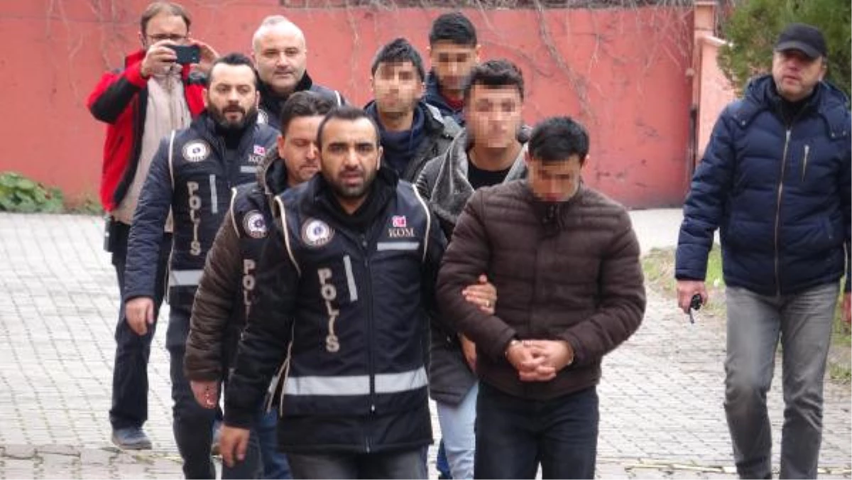 Karabük Merkezli Fetö Operasyonunda 4 Şüpheli Adliyede