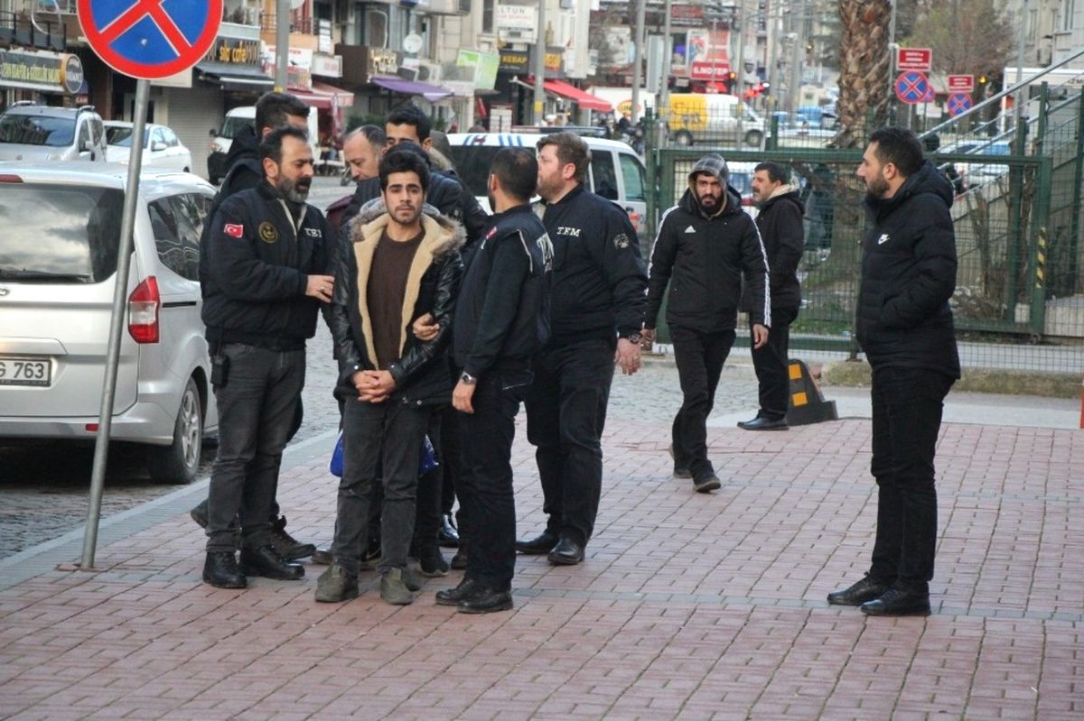 Kocaeli\'nde Pkk/kck Operasyonu: 5 Şüpheli Adliyede