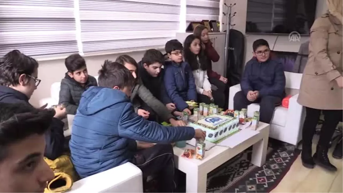 Öğrenciler Gazeteciler Gününü "Aa Pastası" Keserek Kutladı - Bursa