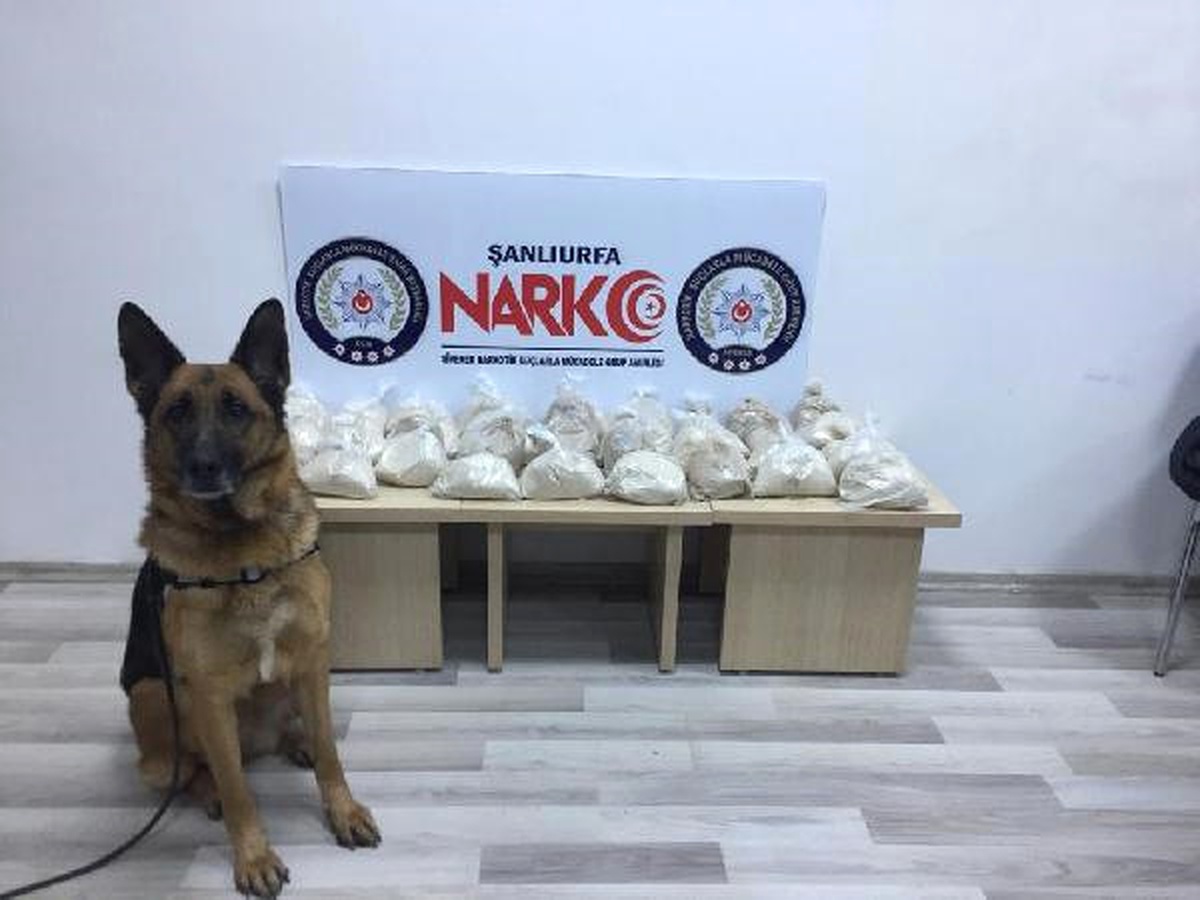 Otomobil Yakıt Tankında 19 Kilo Eroin Ele Geçirildi