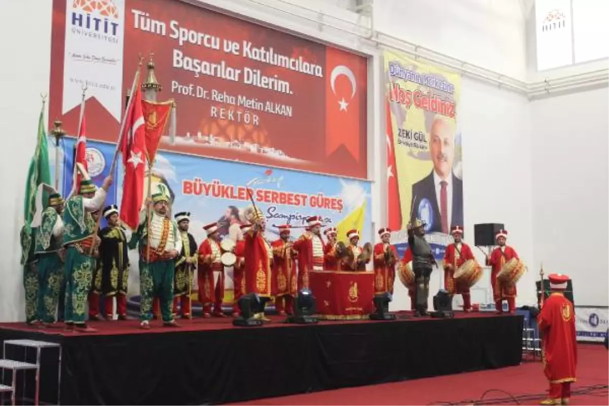 Türkiye Büyükler Serbest Güreş Şampiyonası, Çorum\'da Başladı