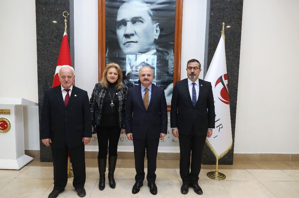 Vali Çakacak, Emekli Astsubaylar Derneği Yönetimini Kabul Etti