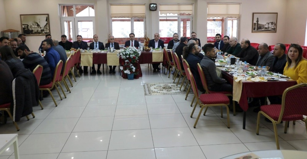 Vali Çakır, "Yozgat\'ta Güçlü Bir Yazılı Basın Var"