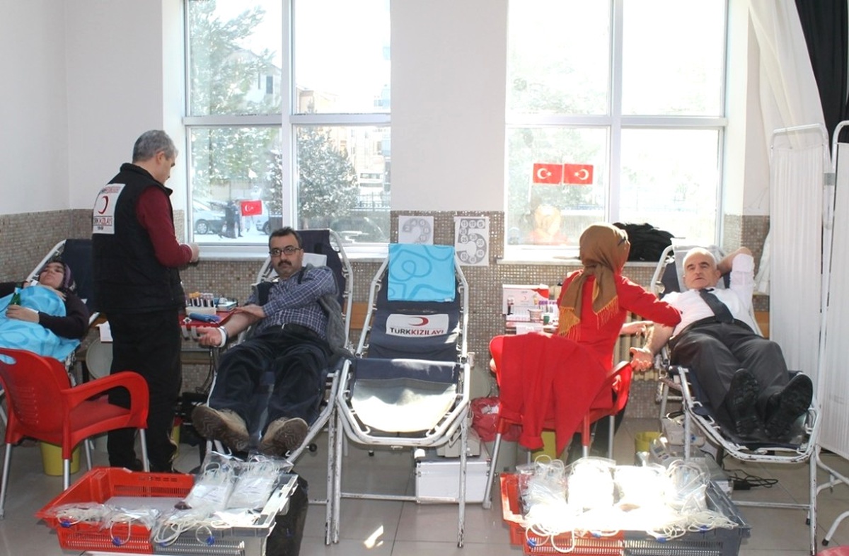 Velilerden Kan Bağışı Kampanyasına Destek
