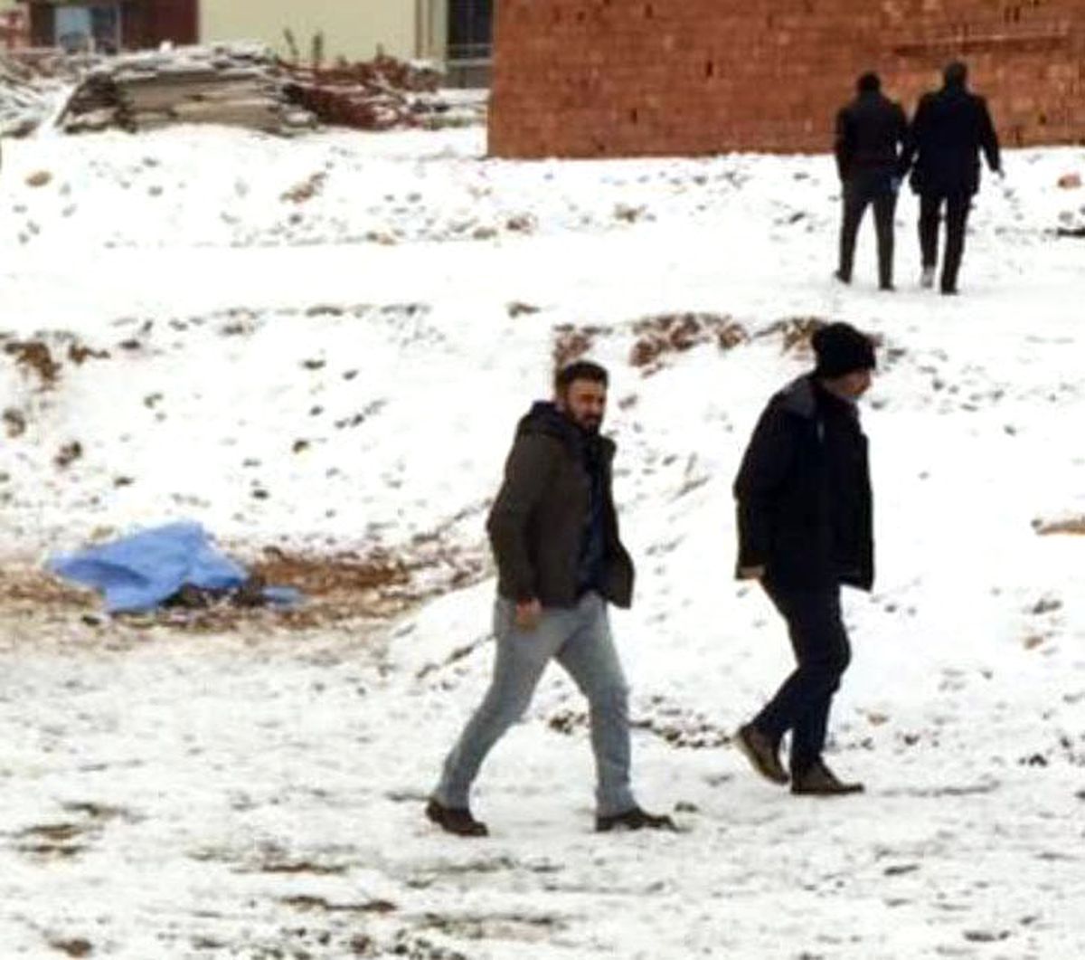 19 Yaşındaki Genç Arsada Ölü Bulundu