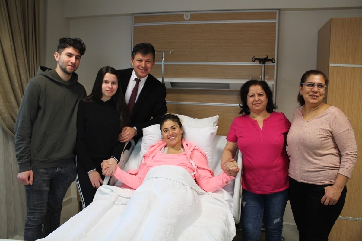 Almanya Ölüme Terk Etti, Türkiye\'de Yaşama Tutundu
