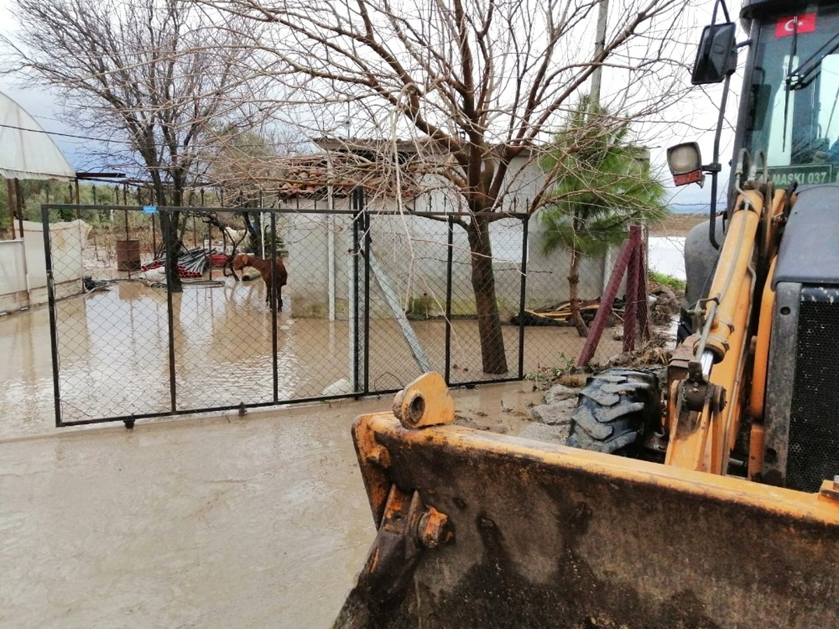 Bekirler\'deki Sel Felaketine Anında Müdahale