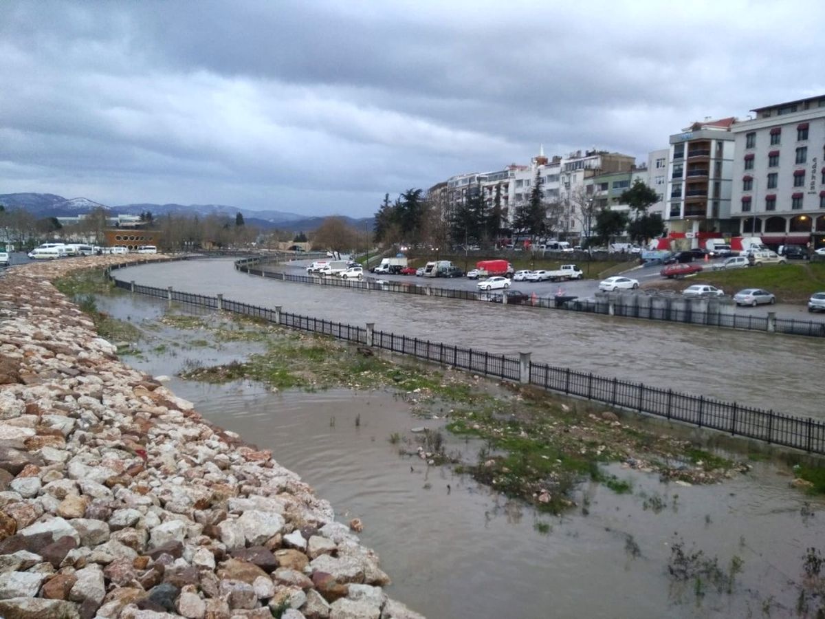 Biga\'da Taşkın Tehlikesi