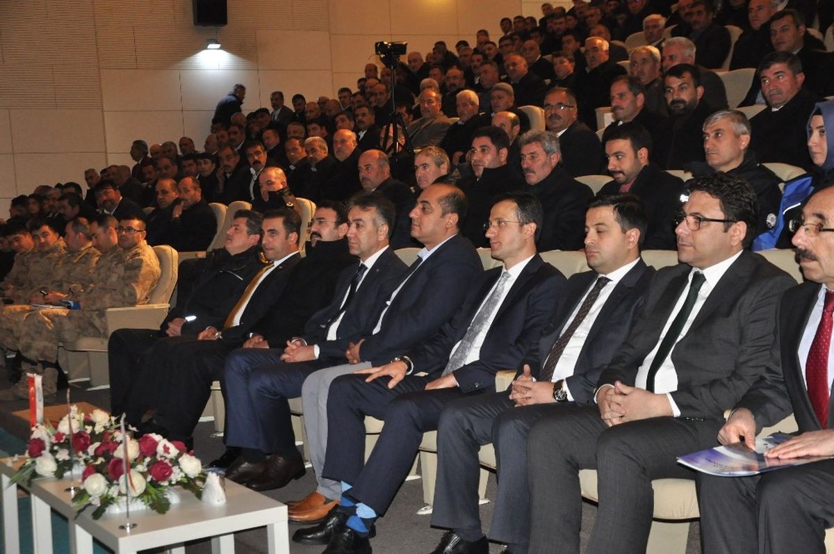 Bitlis\'te Muhtarlar Toplantısı