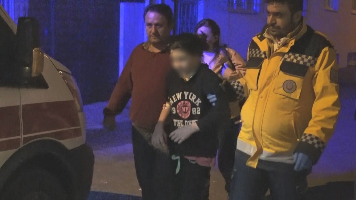 Bursa\'da Yedikleri Yemekten Zehirlenen 5 Kişi Hastanelik Oldu