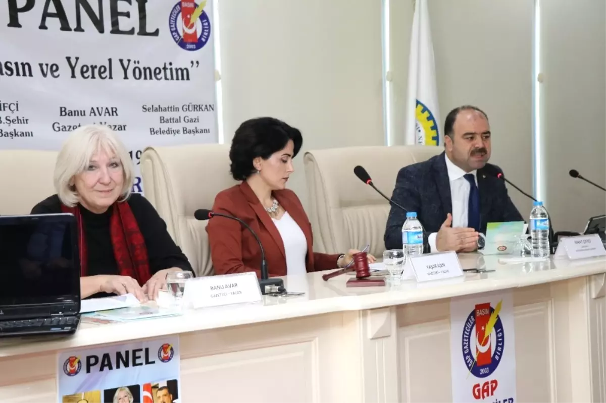 Çiftçi \'21. Yüzyılda Basın ve Yerel Yönetim\' Paneline Katıldı