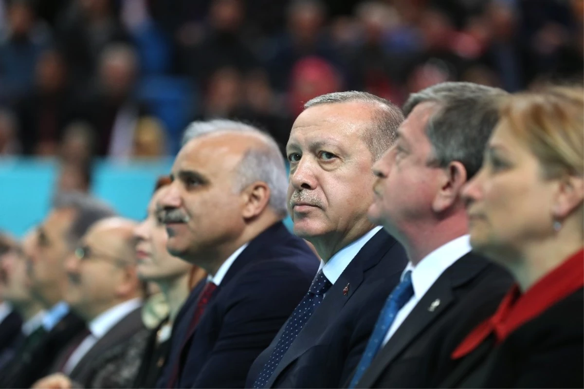 Cumhurbaşkanı Erdoğan, AK Parti Trabzon İlçe Belediye Başkan Adaylarını Açıkladı