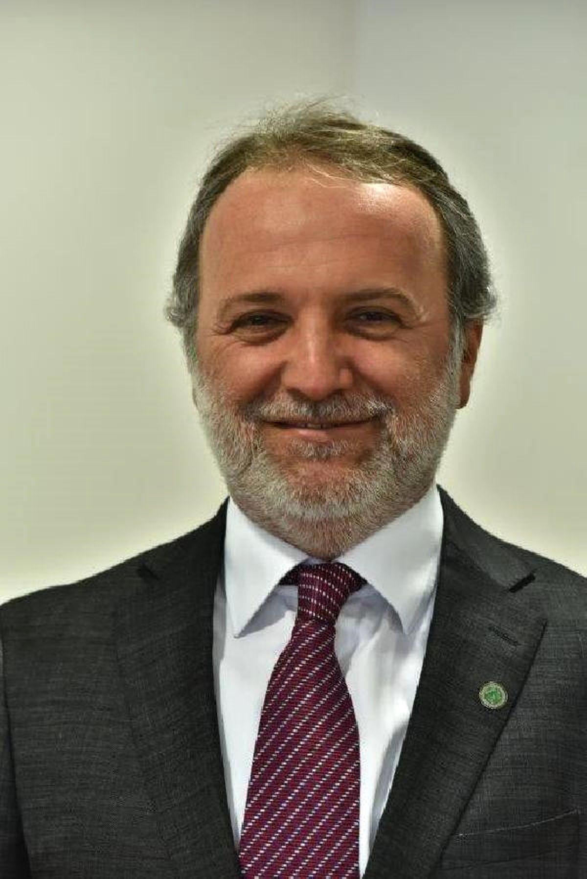 Denizli\'de, Taksicilerin Havalimanından Yolcu Almasının Yasaklanmasına Sanayici Tepkisi