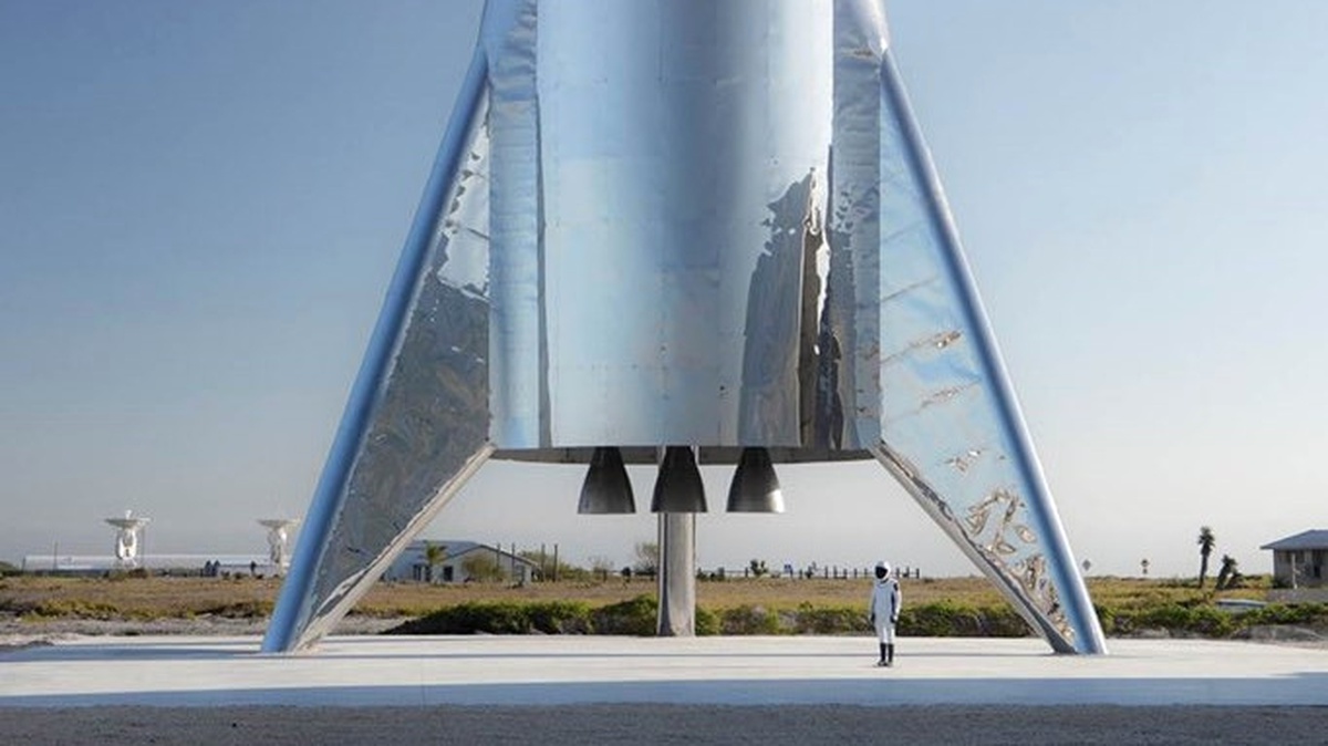 Elon Musk, Starship Adlı Roketin İlk Kurulum Fotoğrafını Yayınladı