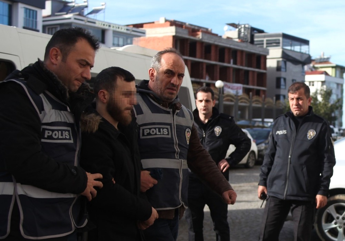 Film Gibi Cezaevi Firarının Sanıkları Adliyede