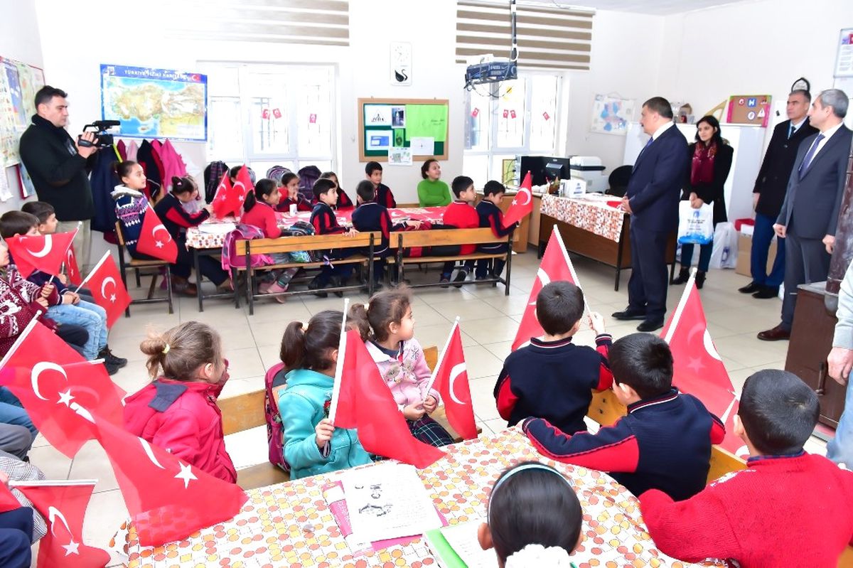 Gürkan Öğrenciler ile Bir Araya Geldi
