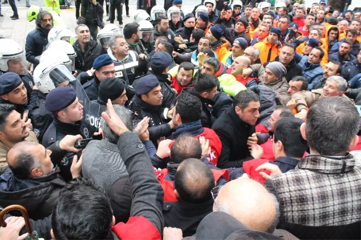 İşçilere Müdahalenin Ardından Eshot Bir Süreliğine Kontak Kapattı