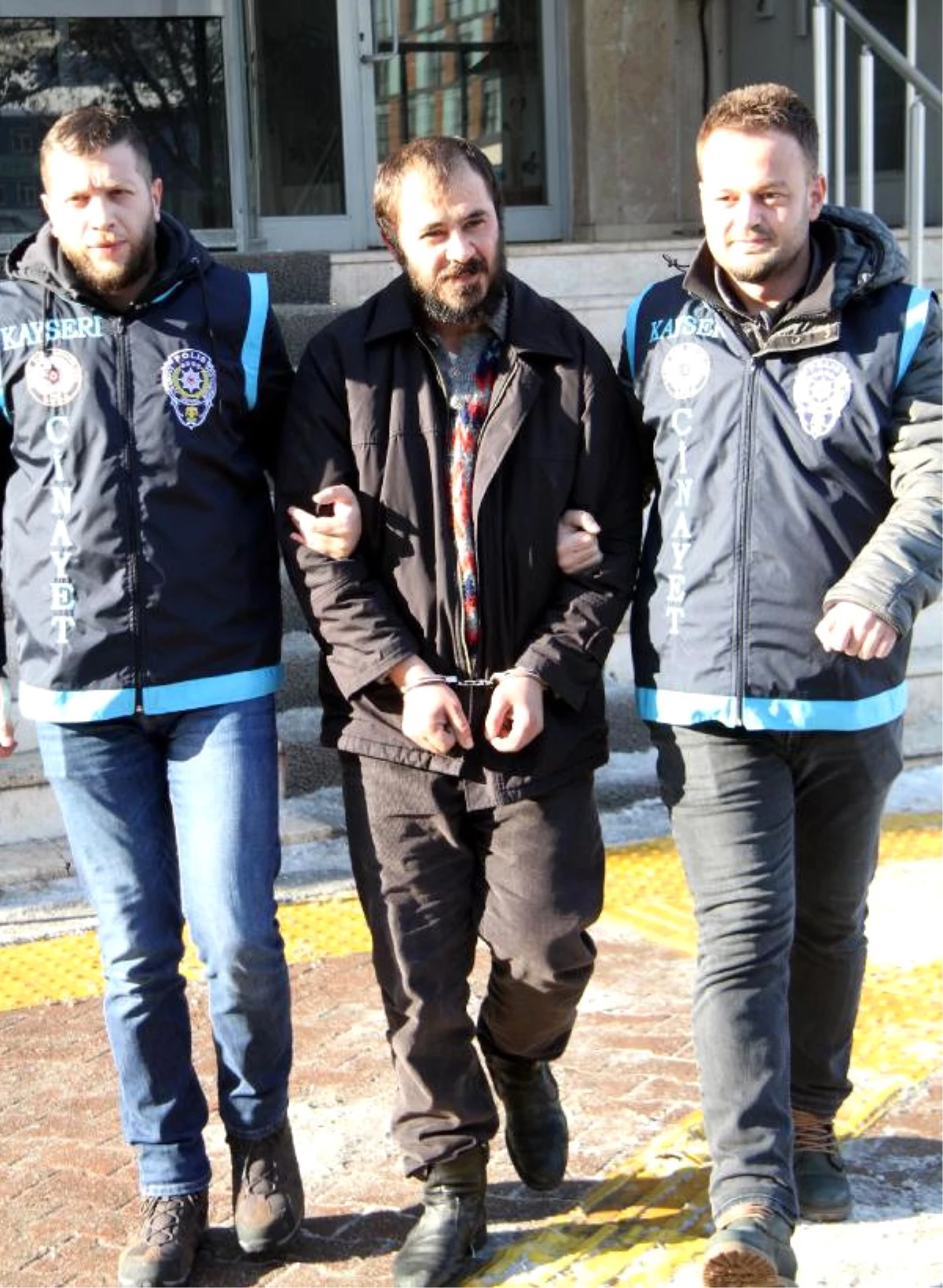 Kayseri\'de Çifte Cinayetin Zanlısı Tutuklandı