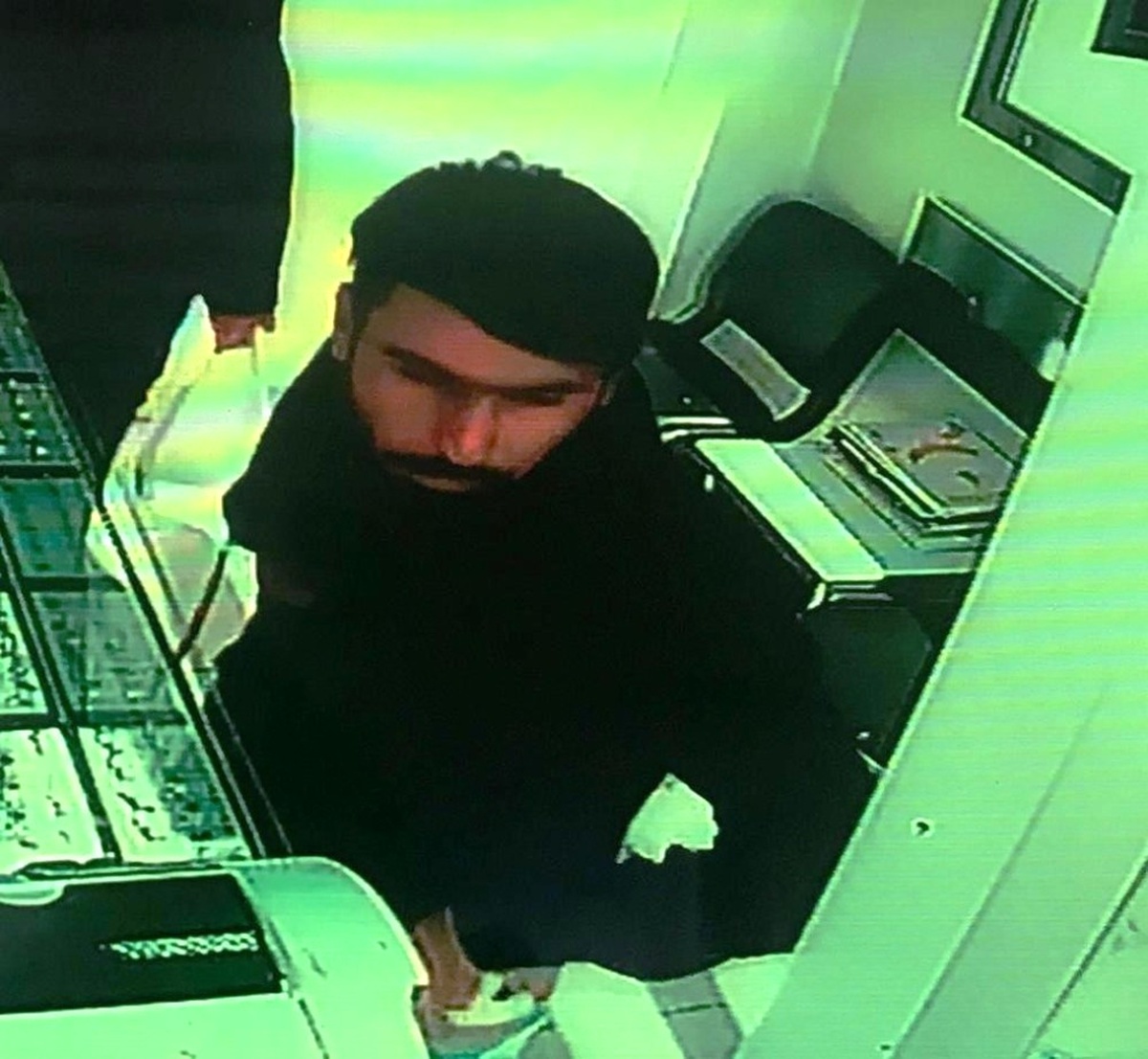 Kuyumcuya Sahte Altın Kolye Satan Zanlı Erzurum\'da Yakalandı