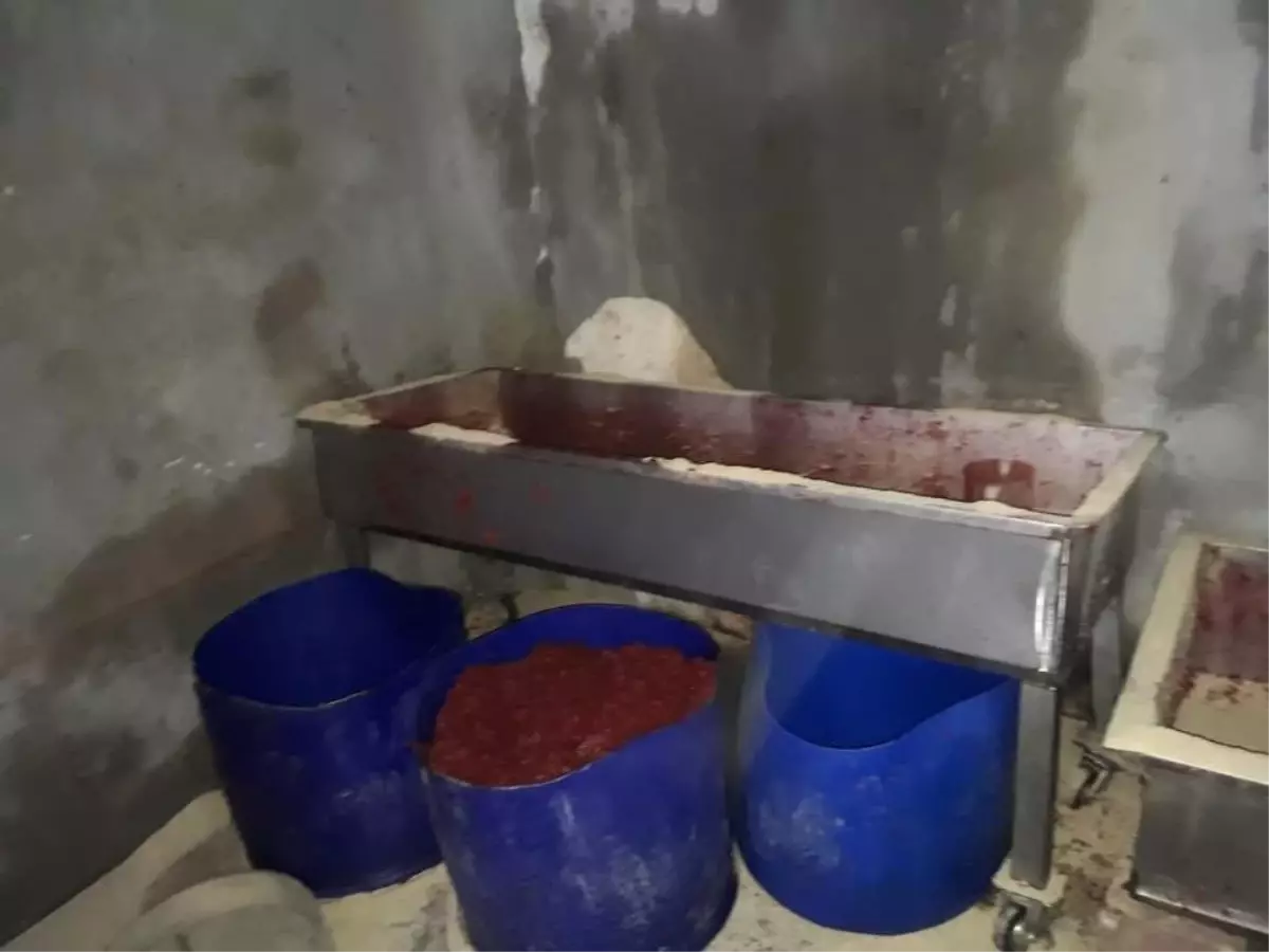 Nizip\'te Kaçak Nargile Tütünü Ele Geçirildi