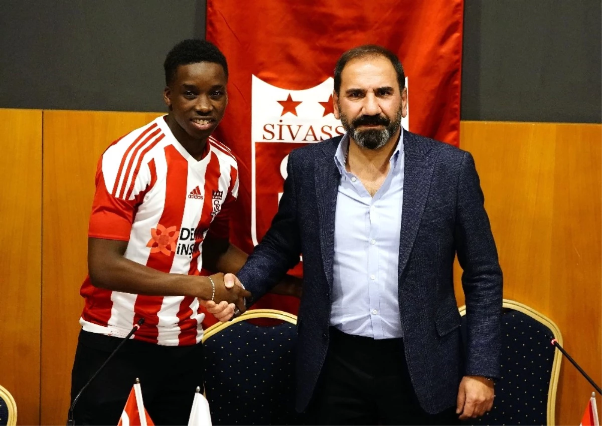 DG Sivasspor, Fousseni Diabate\'yi Transfer Etti