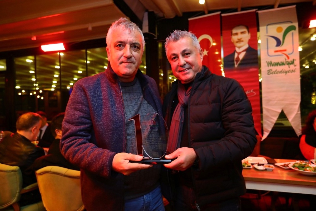 Sözen\'den Gazetecilere 10 Ocak\'ta 10. Yıl Plaketi
