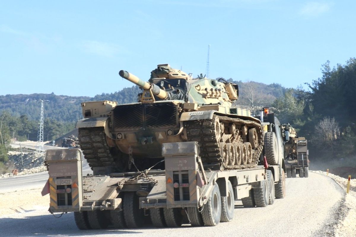 Suriye Sınırına Askeri Araç Sevkiyatı